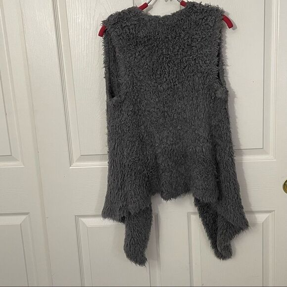 Kensie Fuzzy Fur Super Soft Open High Low Charcoal Sweater Vest, Large - Picture 11 of 12